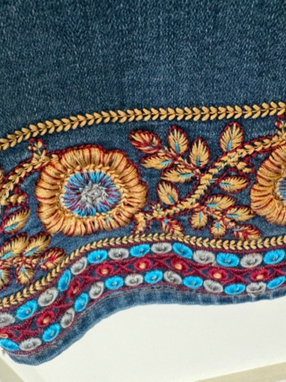 FDJ French Dressing Jeans Olivia sz 10 blue denim 28 in inseam deco embroidery - Picture 15 of 15